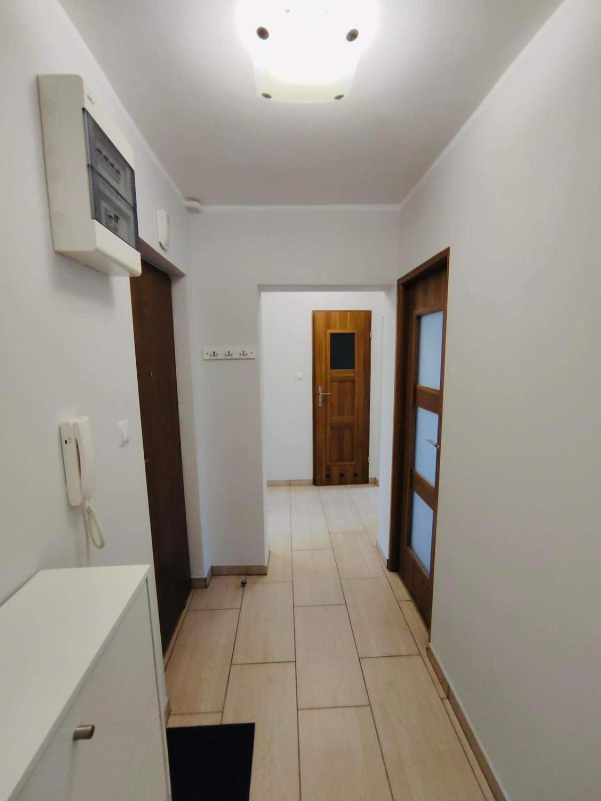 Apartment West *