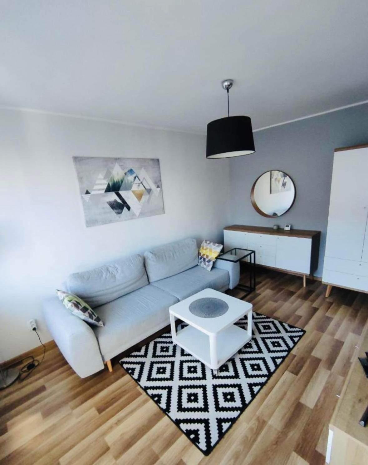 Apartment West *
